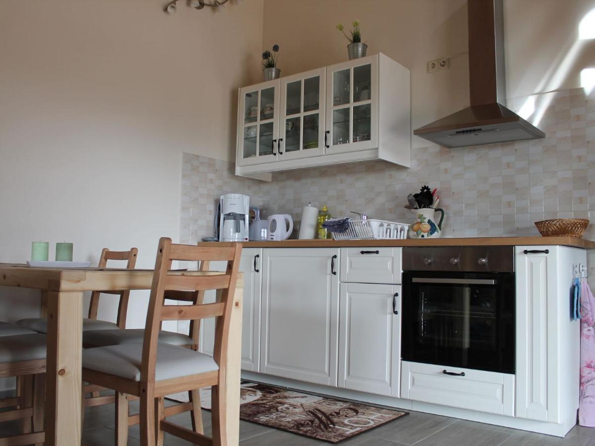 Comfy Farmhouse In Brusow With Garden Kropelin Экстерьер фото